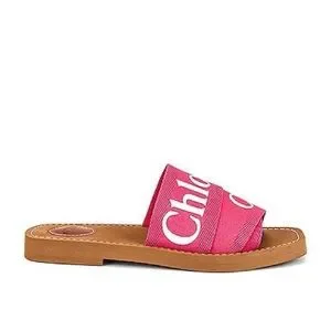 シューズ・サンダルその他 CHLOE Woman Heeled sandals Pink CHC25U09ORA 6K5 CHLOE Woman Heeled sandals Pink CHC25U09ORA 6K5